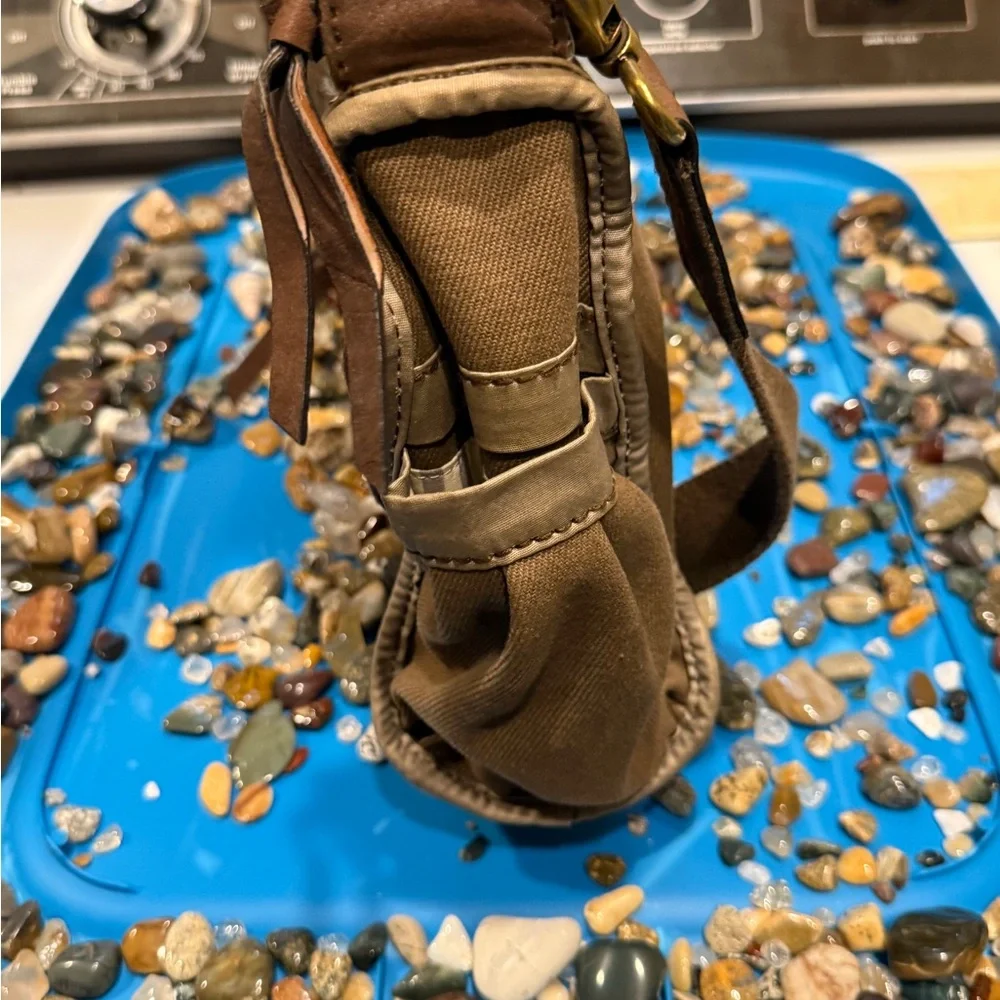 Fossil Vintage Tan and Brown Canvas Tote - Picture 3 of 9